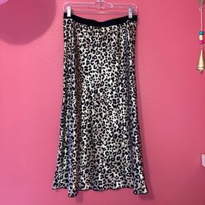 VS Pink cheetah print skirt